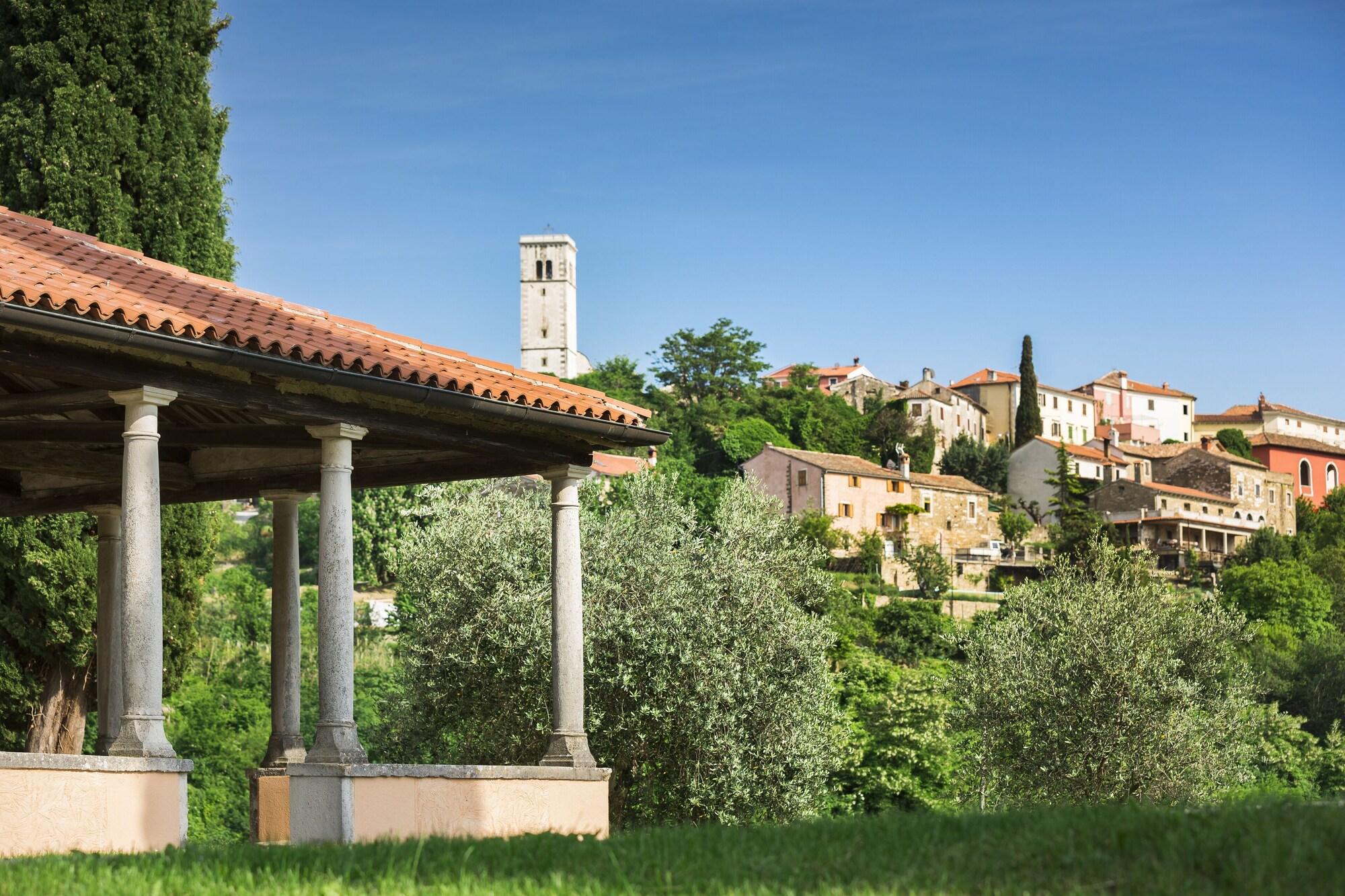 B&B Palazzo Angelica Adults Only Oprtalj Esterno foto