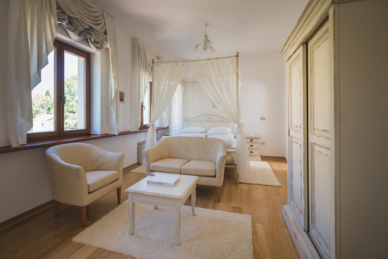B&B Palazzo Angelica Adults Only Oprtalj Esterno foto
